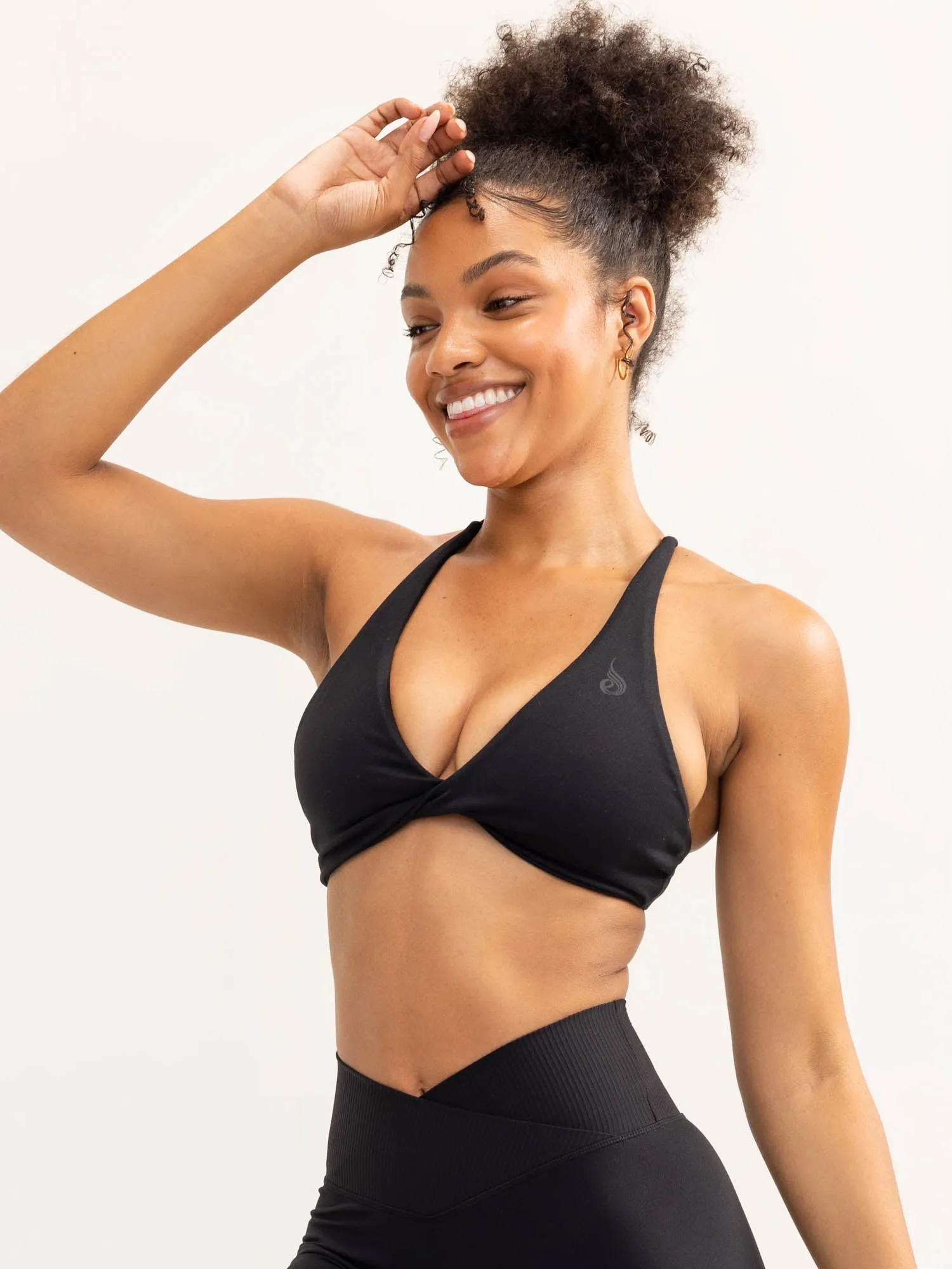 Activate Twist Sports Bra - Black