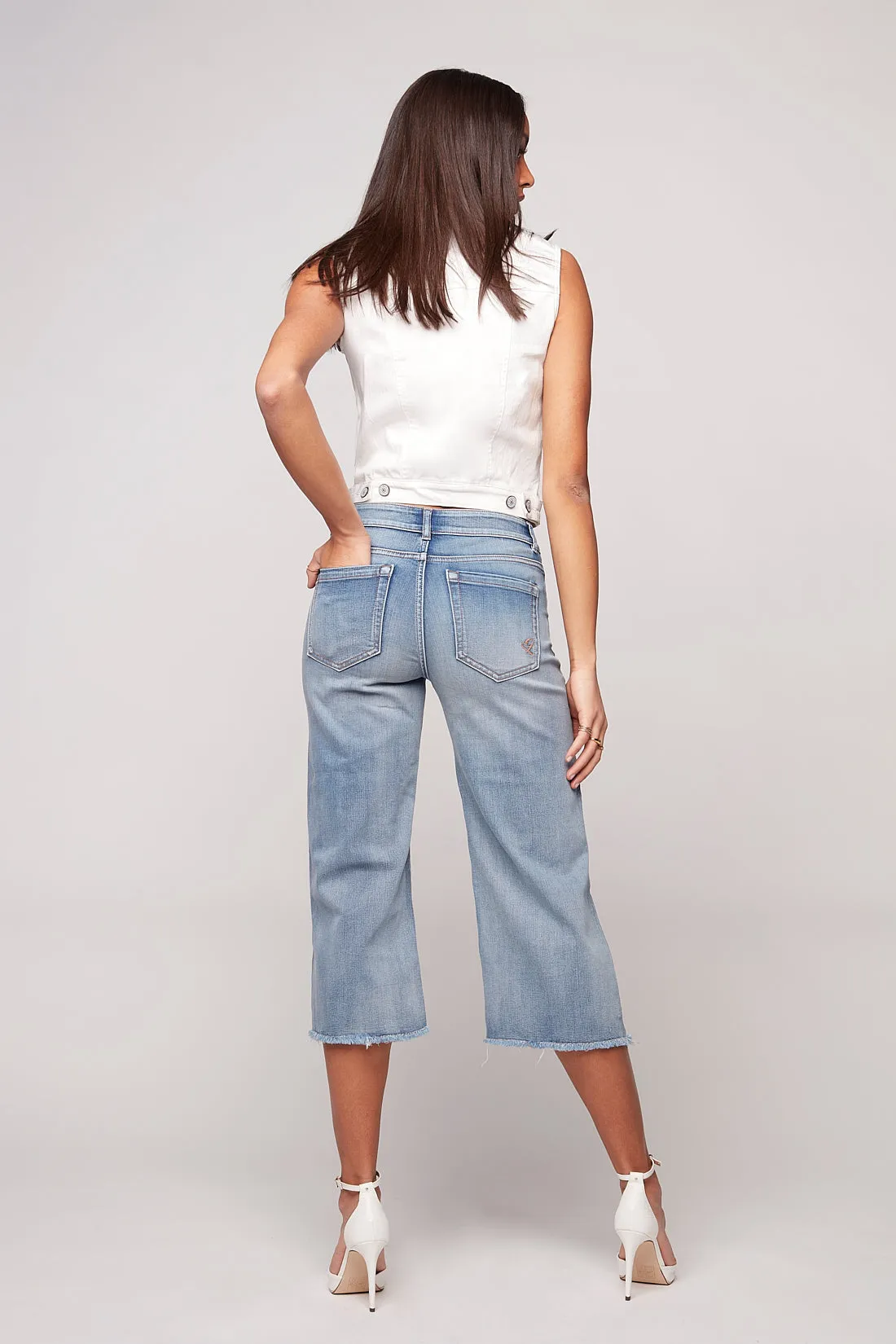 MEGHAN - Ladies 5 Pocket Wide Leg Cropped Pant - Vintage Bleach